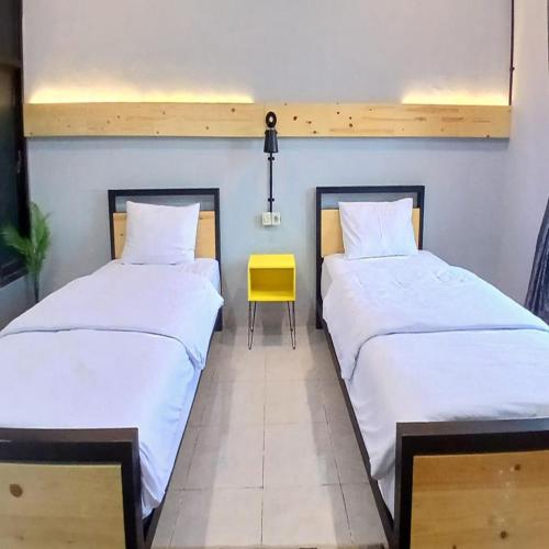 kenewae living near alun alun wonosari mitra reddoorz