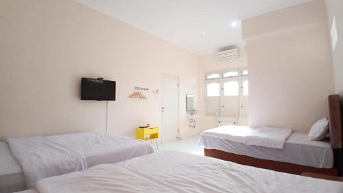 kenewae living near alun alun wonosari mitra reddoorz