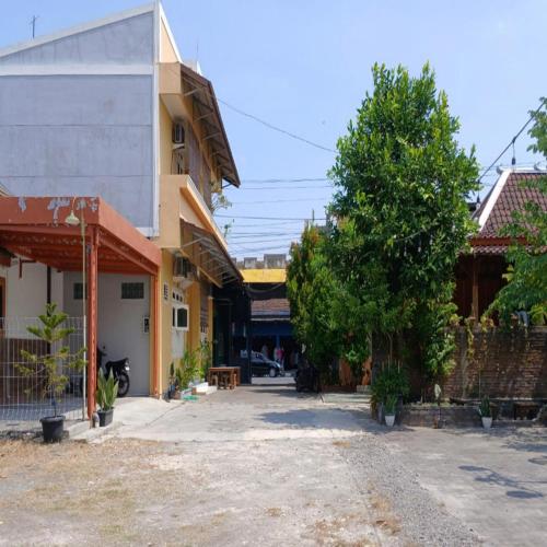 kenewae living near alun alun wonosari mitra reddoorz