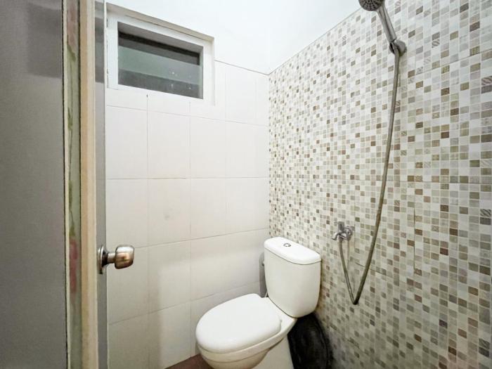 oma kost 3 probolinggo mitra reddoorz