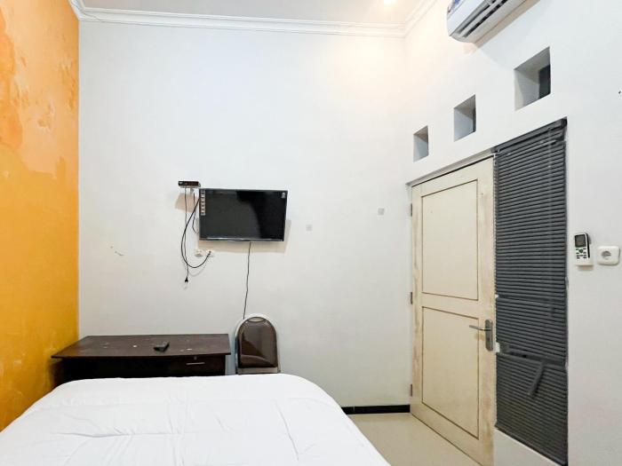 oma kost 3 probolinggo mitra reddoorz