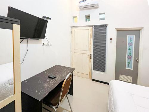 oma kost 3 probolinggo mitra reddoorz