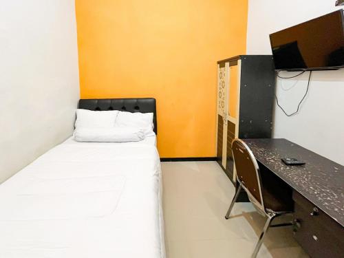 oma kost 3 probolinggo mitra reddoorz