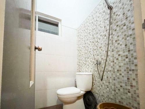oma kost 3 probolinggo mitra reddoorz