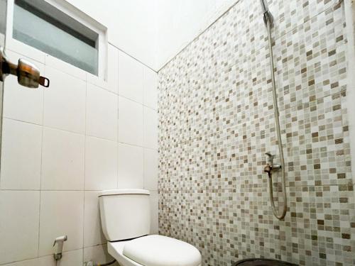 oma kost 3 probolinggo mitra reddoorz