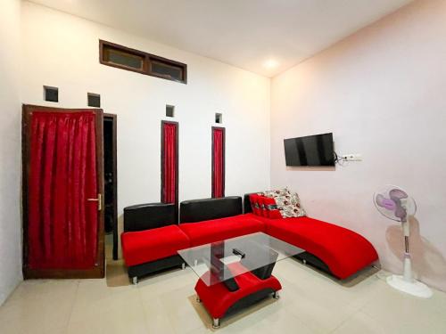 oma kost 3 probolinggo mitra reddoorz