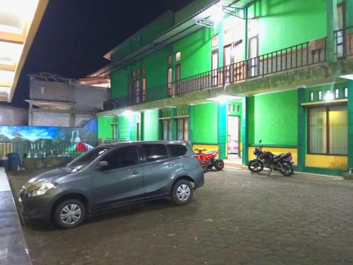 Puspa Tiara Syar'i Guci Mitra Reddoorz,,2 star
