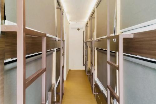 reddoorz at capsule inn teuku umar