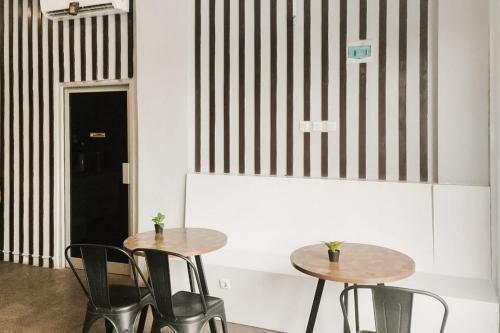reddoorz at capsule inn teuku umar