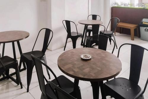reddoorz at capsule inn teuku umar