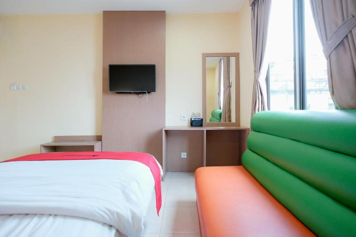 reddoorz at hotel mayang sari 1