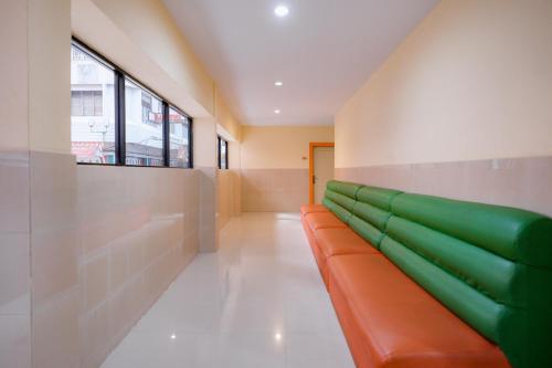 reddoorz at hotel mayang sari 1