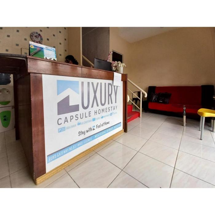 reddoorz luxury homestay near aloha waru surabaya