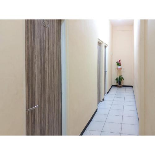 reddoorz luxury homestay near aloha waru surabaya