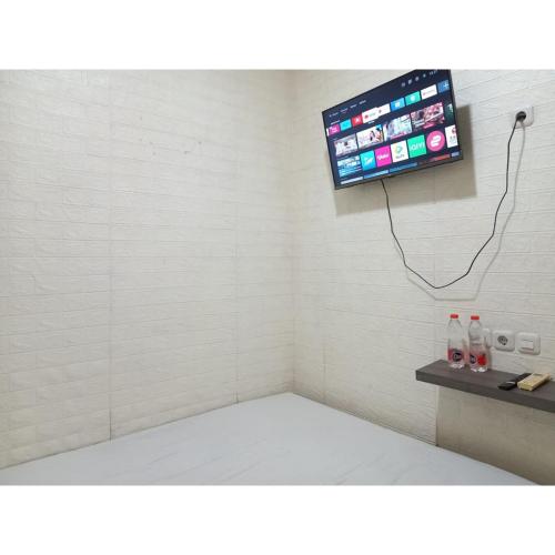 reddoorz luxury homestay near aloha waru surabaya