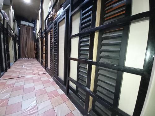 reddoorz luxury homestay near aloha waru surabaya