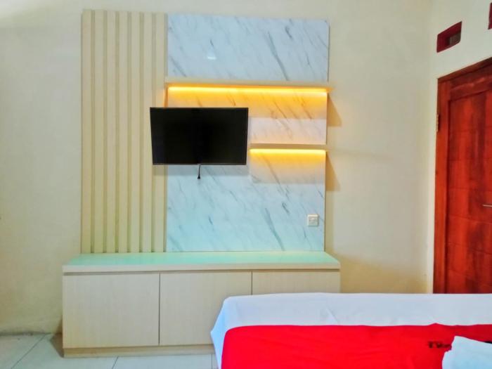 reddoorz near alun alun slawi