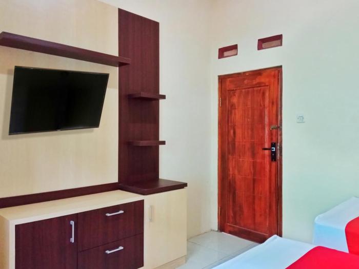 reddoorz near alun alun slawi