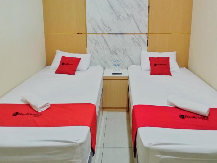 reddoorz near alun alun slawi