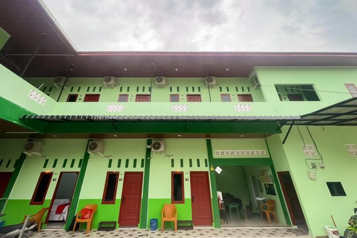 reddoorz near kantor bupati tapanuli tengah aek tolang