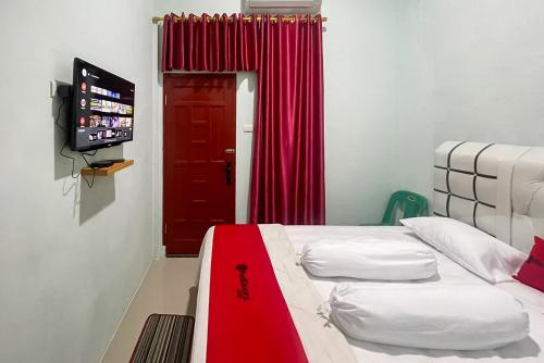 reddoorz near kantor bupati tapanuli tengah aek tolang