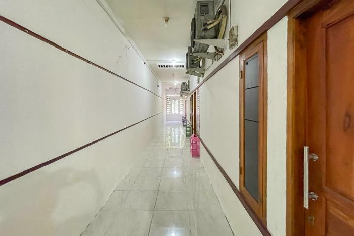 reddoorz near karawang central plaza