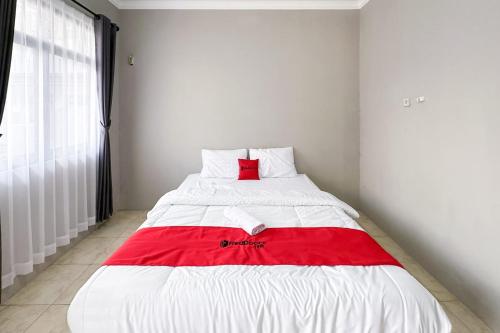 reddoorz near maulana yusuf stadium serang