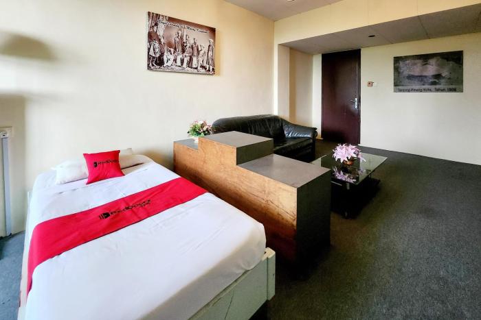 reddoorz sampurna jaya hotel tanjung pinang