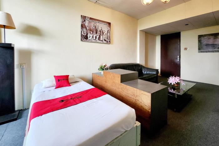 reddoorz sampurna jaya hotel tanjung pinang