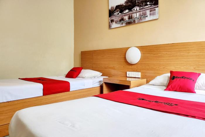 reddoorz sampurna jaya hotel tanjung pinang