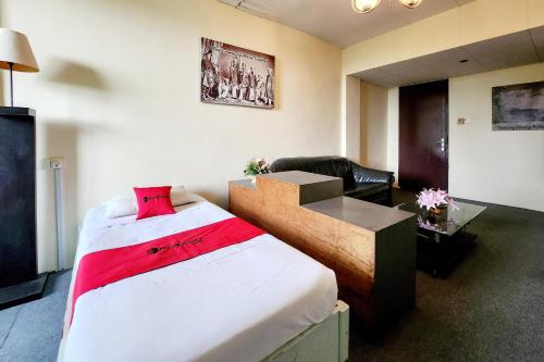 reddoorz sampurna jaya hotel tanjung pinang