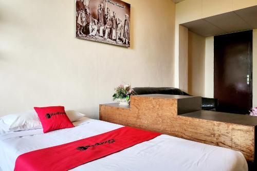 reddoorz sampurna jaya hotel tanjung pinang