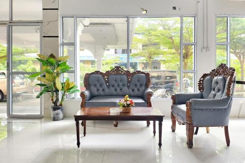 reddoorz sampurna jaya hotel tanjung pinang