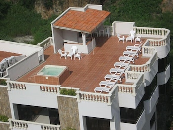 aparta hotel roca marina