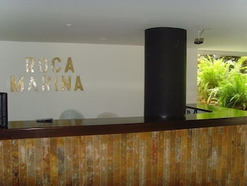 aparta hotel roca marina