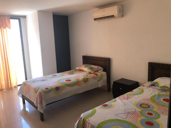 aparta hotel roca marina