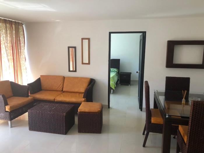 aparta hotel roca marina