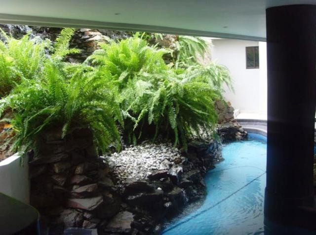 aparta hotel roca marina