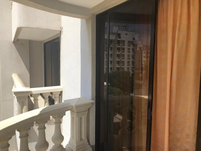 aparta hotel roca marina