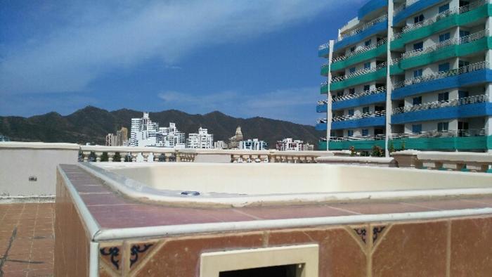 aparta hotel roca marina