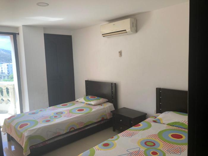 aparta hotel roca marina