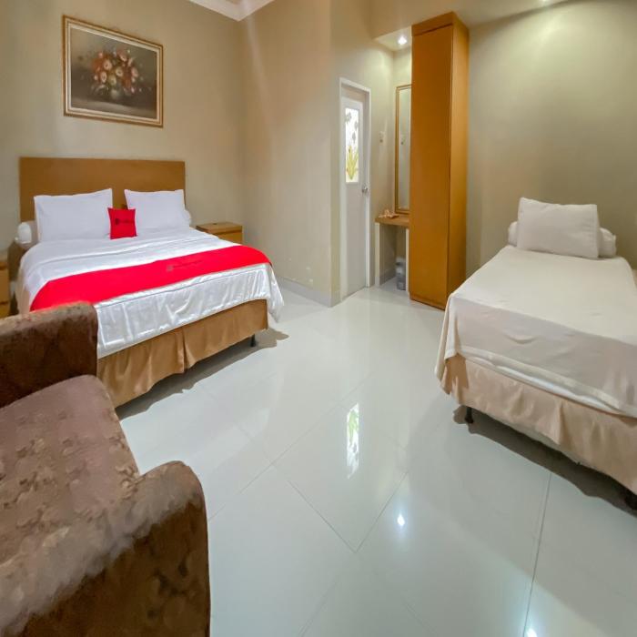 reddoorz near taman bunga nusantara