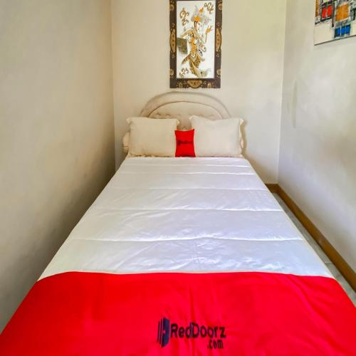 reddoorz near taman bunga nusantara