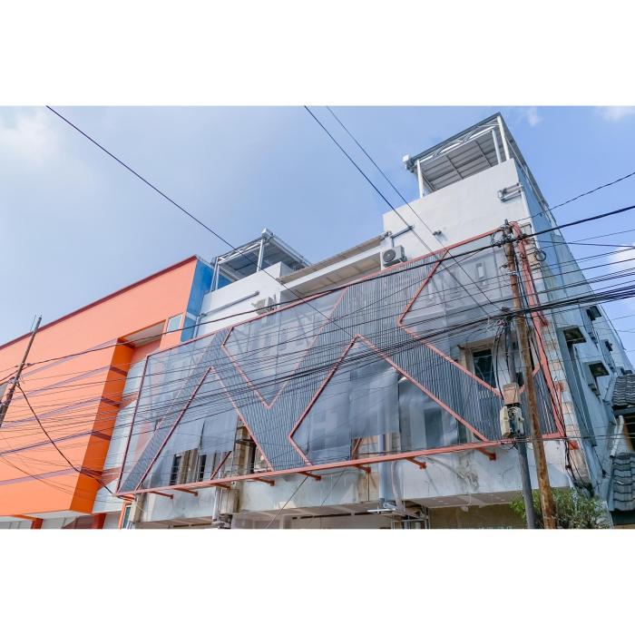 reddoorz plus d san residence buah batu