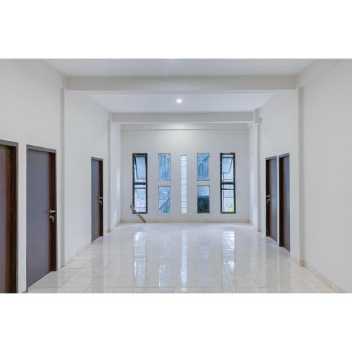reddoorz plus d san residence buah batu
