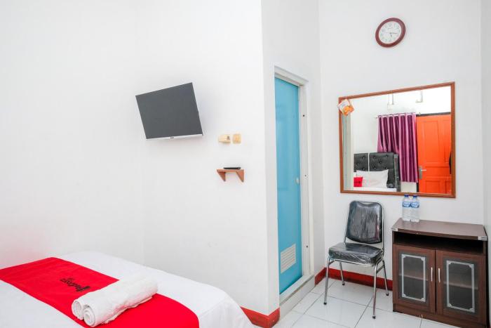 reddoorz syariah near alun alun wonosobo 4
