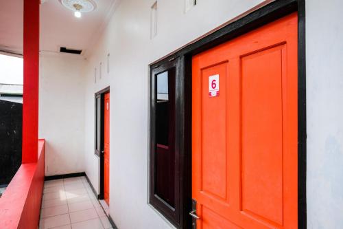 reddoorz syariah near alun alun wonosobo 4