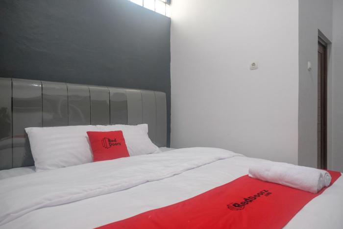reddoorz syariah near unimus semarang