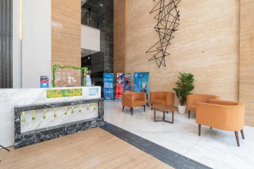 redliving apartemen majestic point serpong by lucia