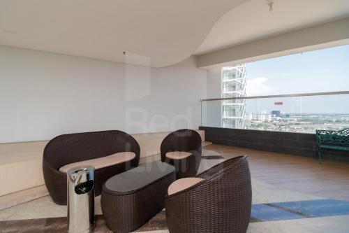 redliving apartemen majestic point serpong by lucia